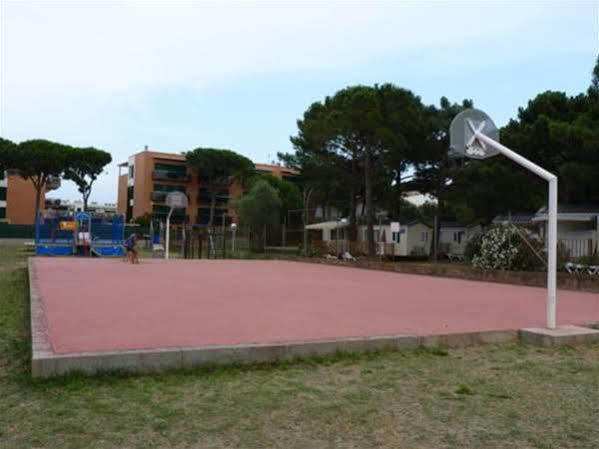 Camping Neptuno Hotel Pals Exterior photo